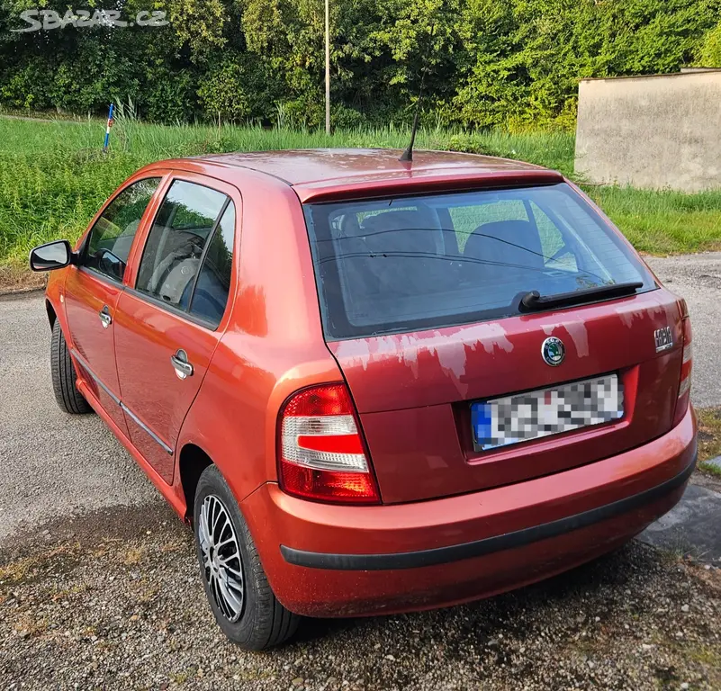 Škoda Fabia 1.2 HTP 40kw Servisní knížka - fotka 3