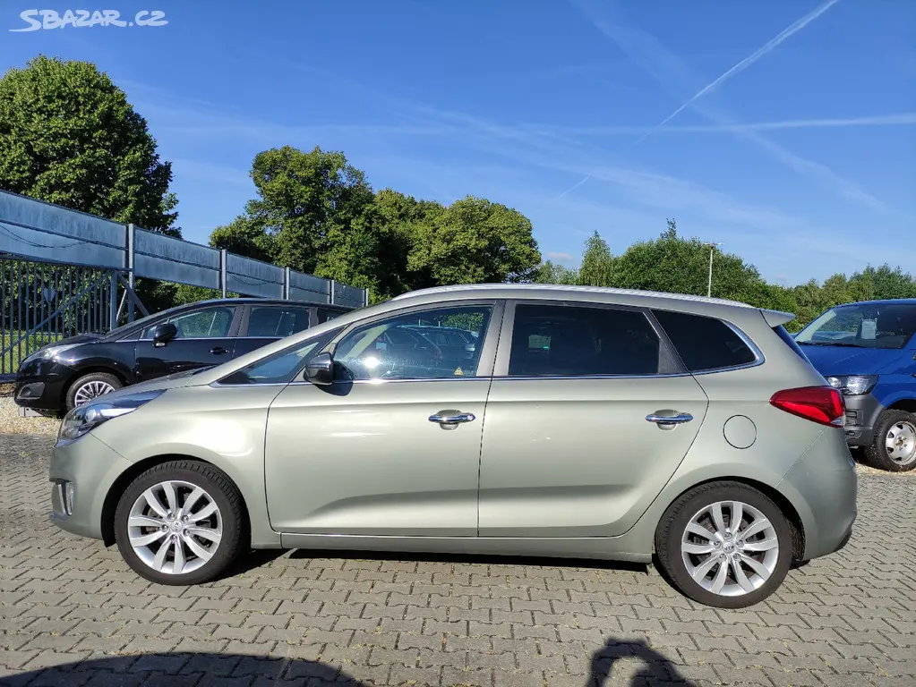 KIA CARENS 1.7 CRDi 100KW,10/2013,7-MÍST,ALU 17. - fotka 6