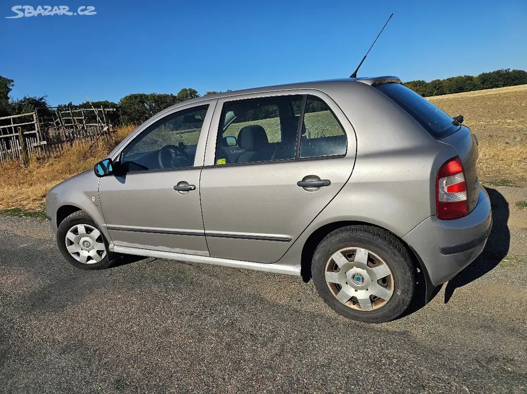 Škoda Fabie 1198cm, 5 dvéřová - fotka 2