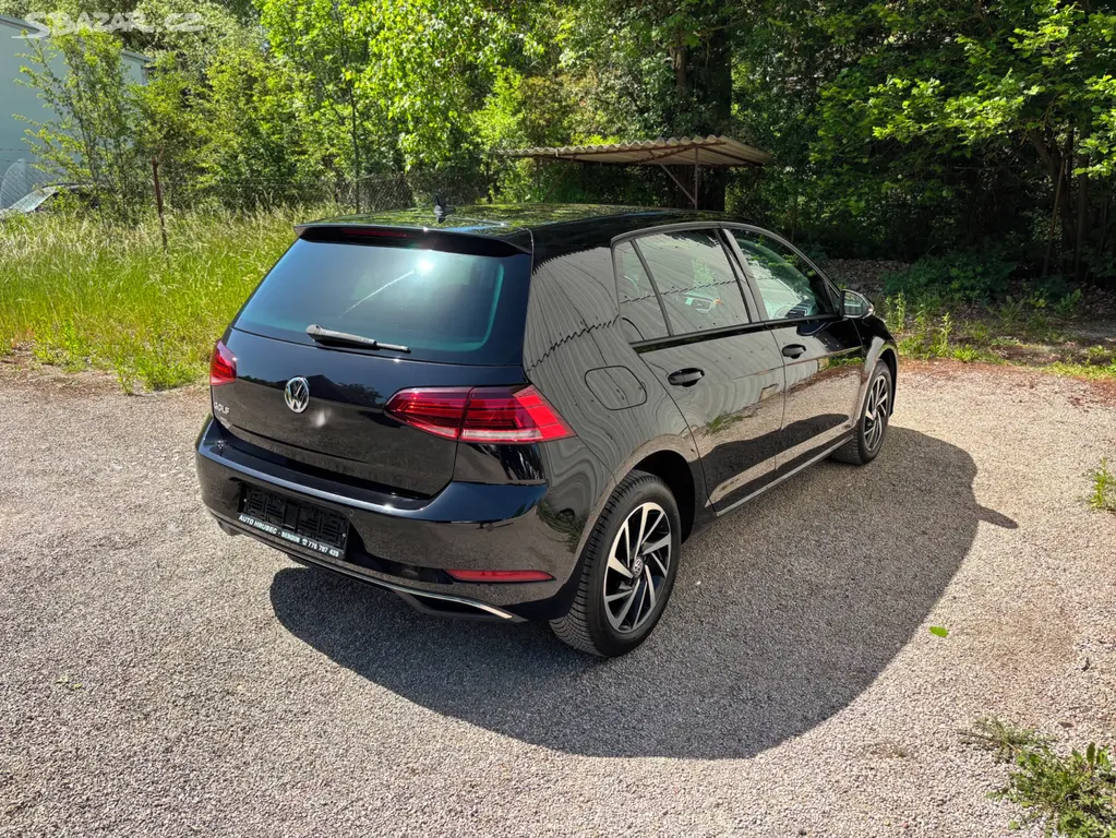 Volkswagen Golf, 1.0 TSi 85 kW LED NAVI KAMERA - fotka 6