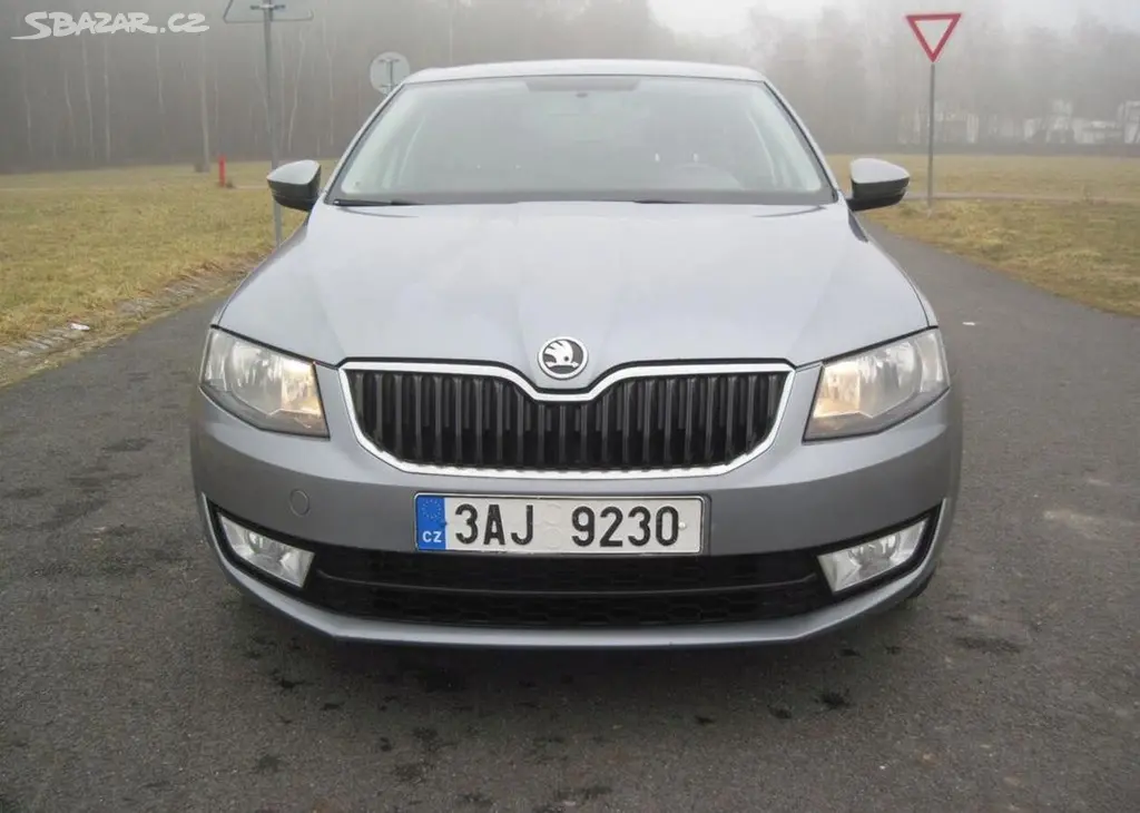 Škoda Octavia 1,6TDI koup v ČR 2 majitel nafta - fotka 6