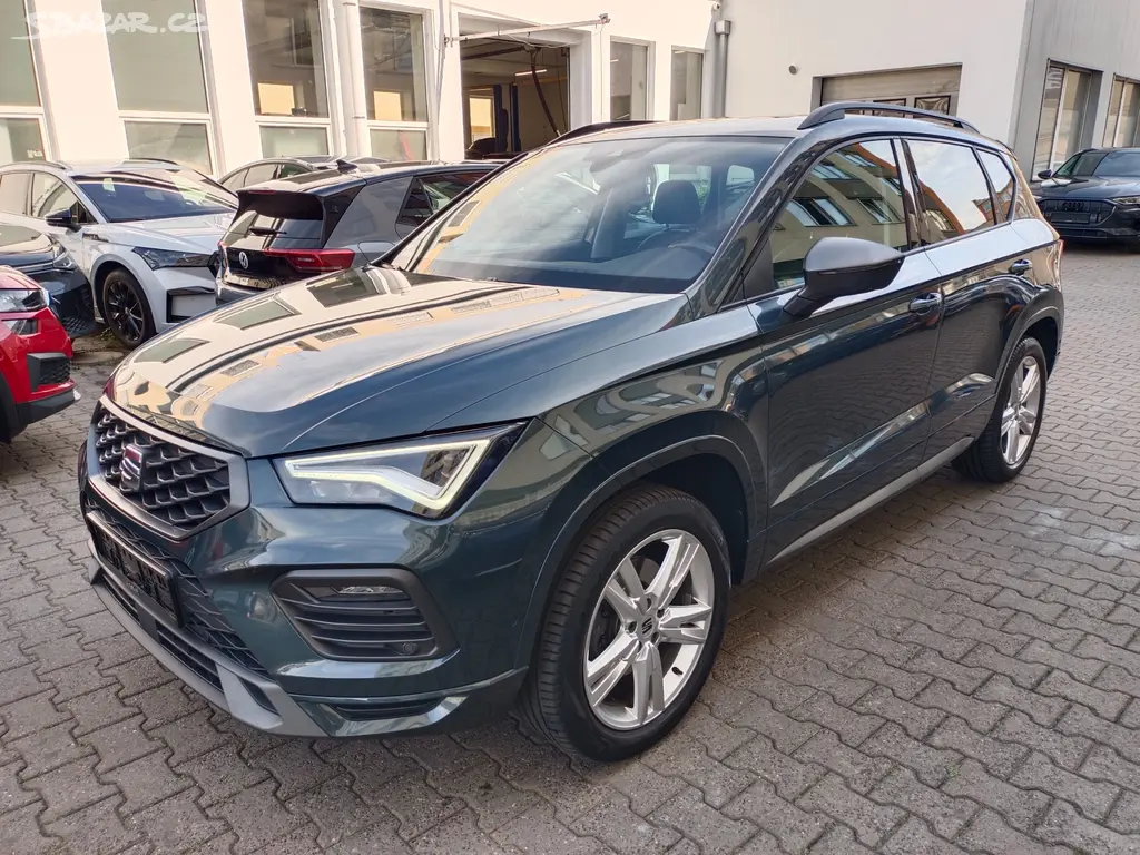 Seat Ateca FR 2.0 TSI 140kW 4x4 DSG 82tkm Panorama - fotka 2