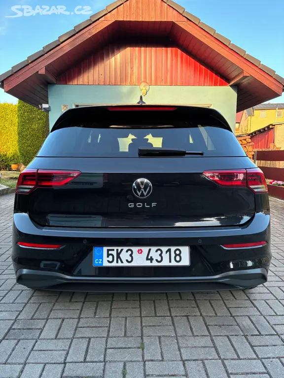 Volkswagen Golf 8 - fotka 3