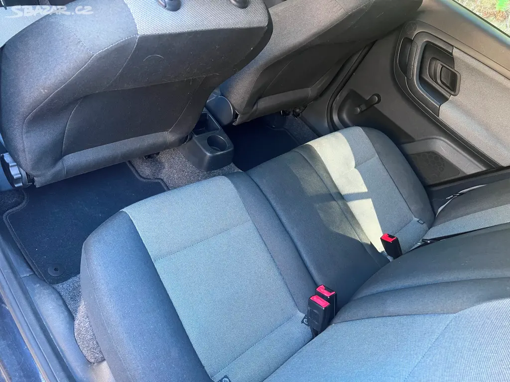 Škoda Fabia II combi 1,4i 16v - fotka 6