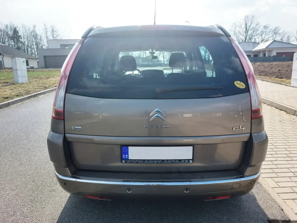 Citroën Grand C4 Picasso, 1.6 HDi, 7 míst, 11/2011 - fotka 5