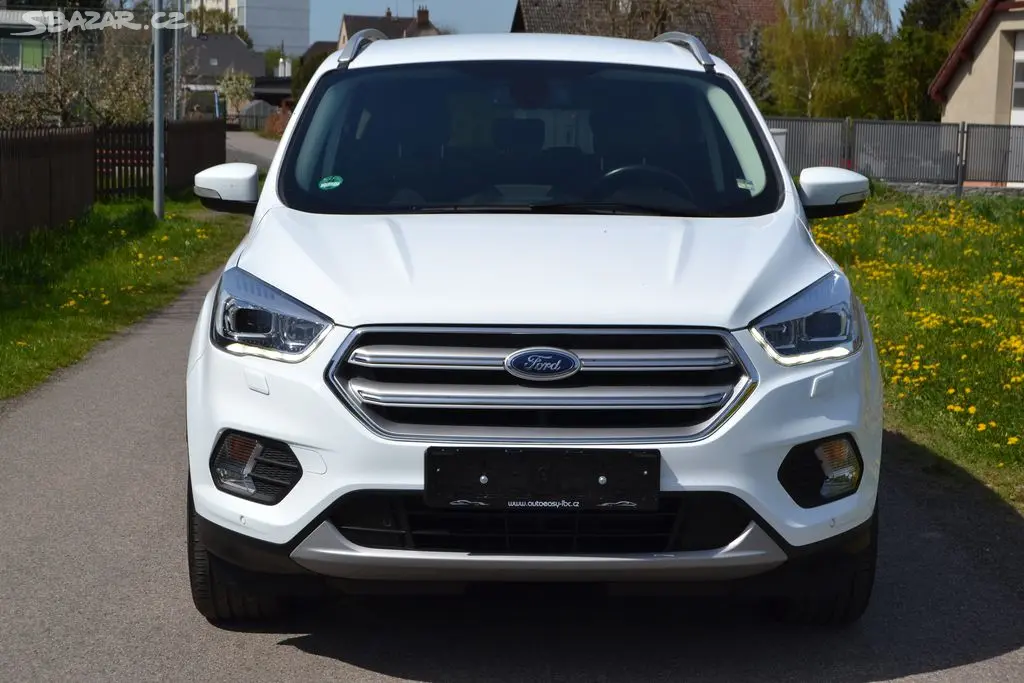 Ford Kuga 2.0 TDCI 110kW Titanium 4x4 - fotka 6
