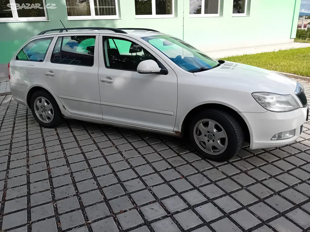 Škoda Octavia 2 Combi - fotka 3