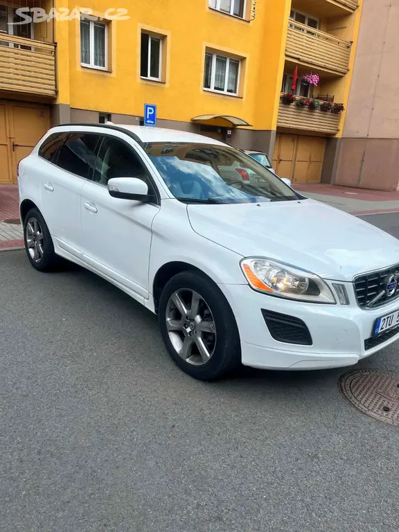 Volvo xc60 2012 2.4 d3-d4 awd manual