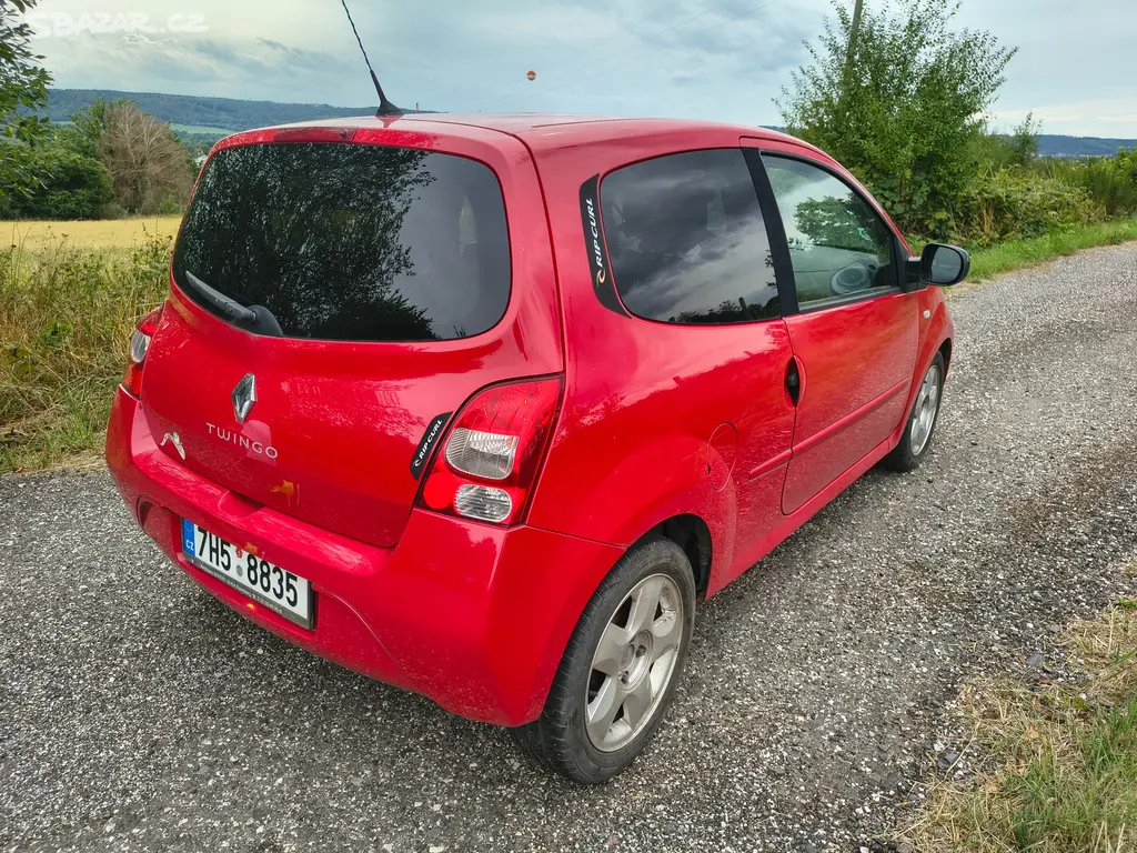RENAULT TWINGO 1.2 55KW 2010 - fotka 3