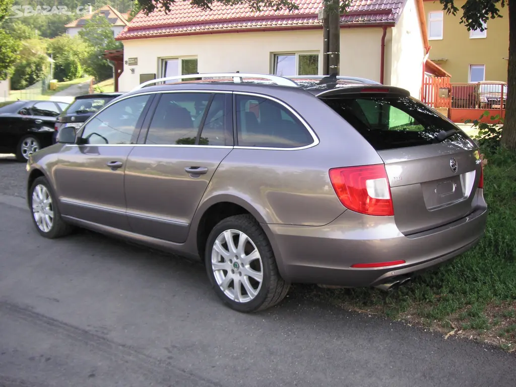 Škoda Superb 2 2.0 TDi - Serviska - fotka 5