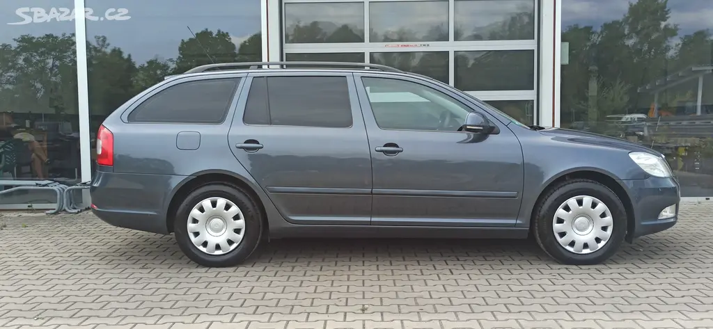 Škoda Octavia 2 1.4 TSI 90 Kw Ambiente - fotka 3