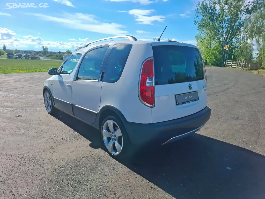 Škoda Roomster SCOUT 1.2TSi 63kW,08/2012,senzory - fotka 6