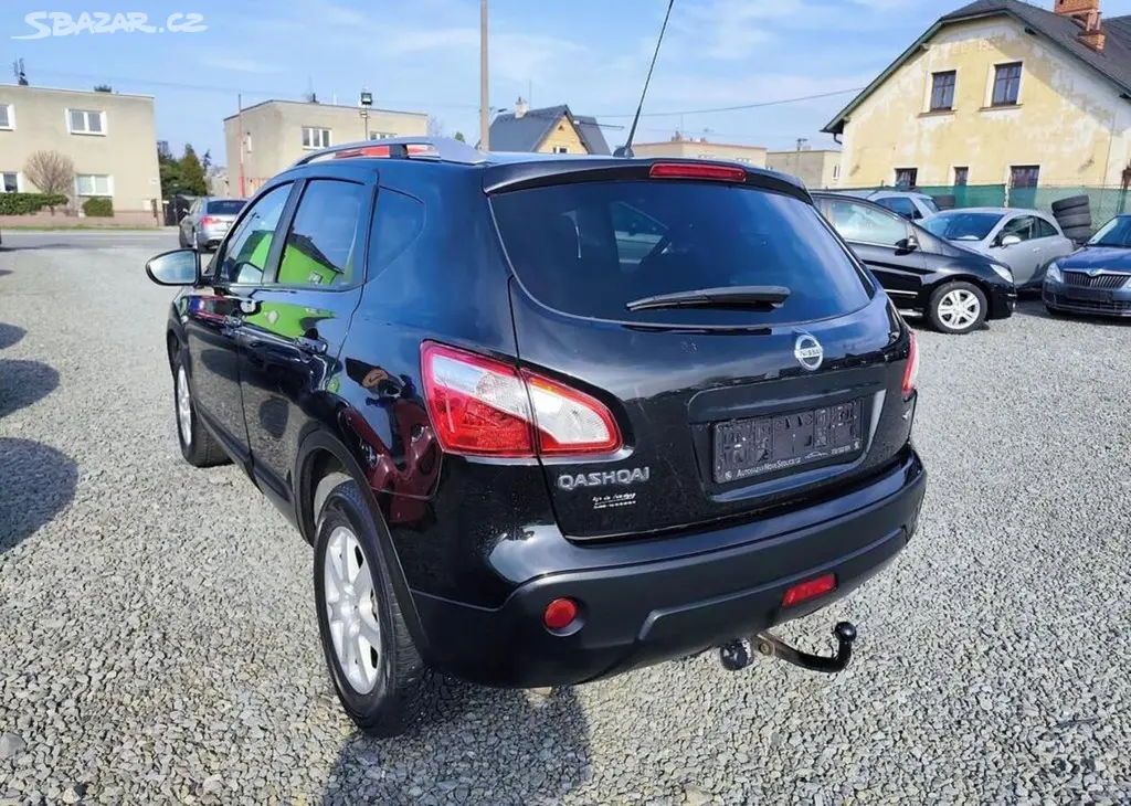 Nissan Qashqai 2.0 dCi 4x4 Automat, Navi nafta - fotka 4