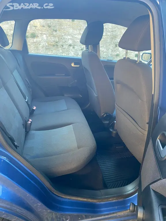 Ford fiesta 1.25 benzín,[telefon skryt] km - fotka 5