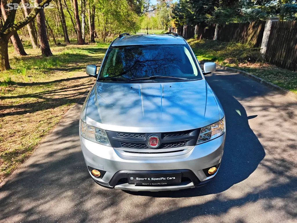 Freemont 2.0JTD 103KW,manuál,7míst,POUZE 105xxxkm