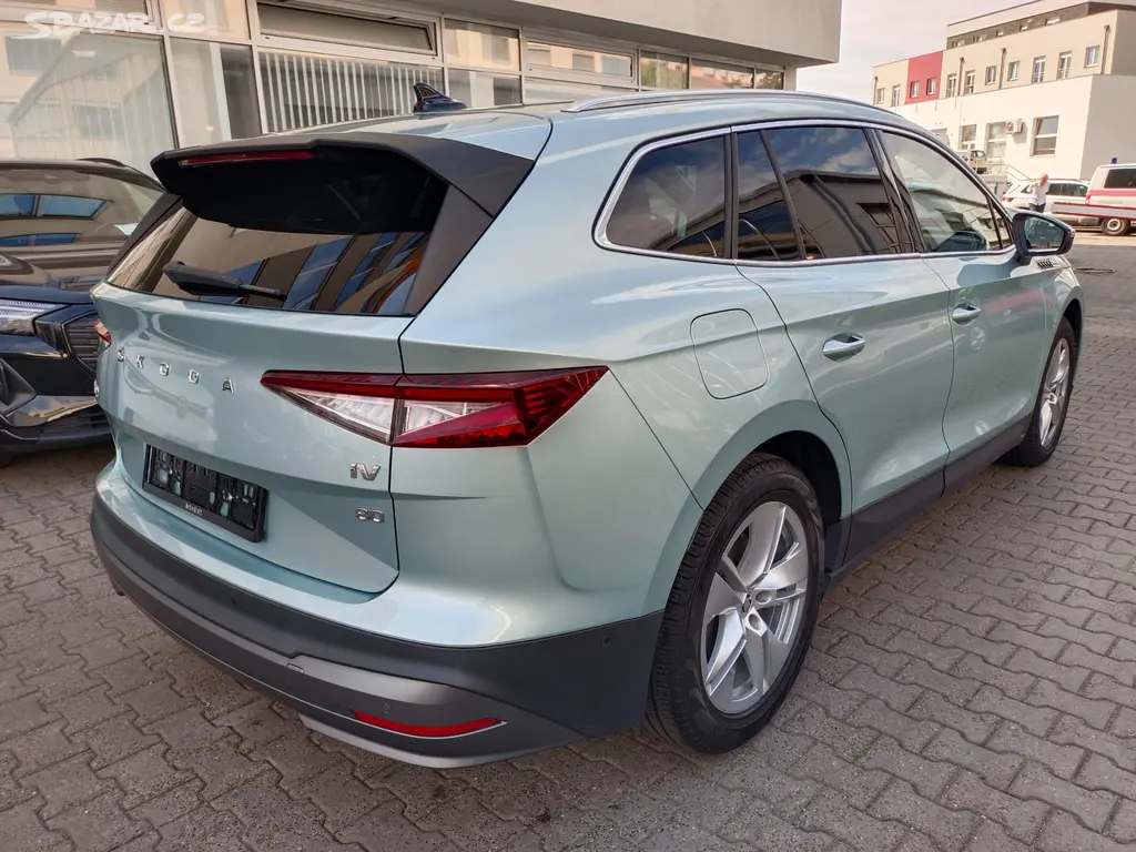 Škoda Enyaq iV 80 150kW SOH 97,4% 41tkm Crystal - fotka 5