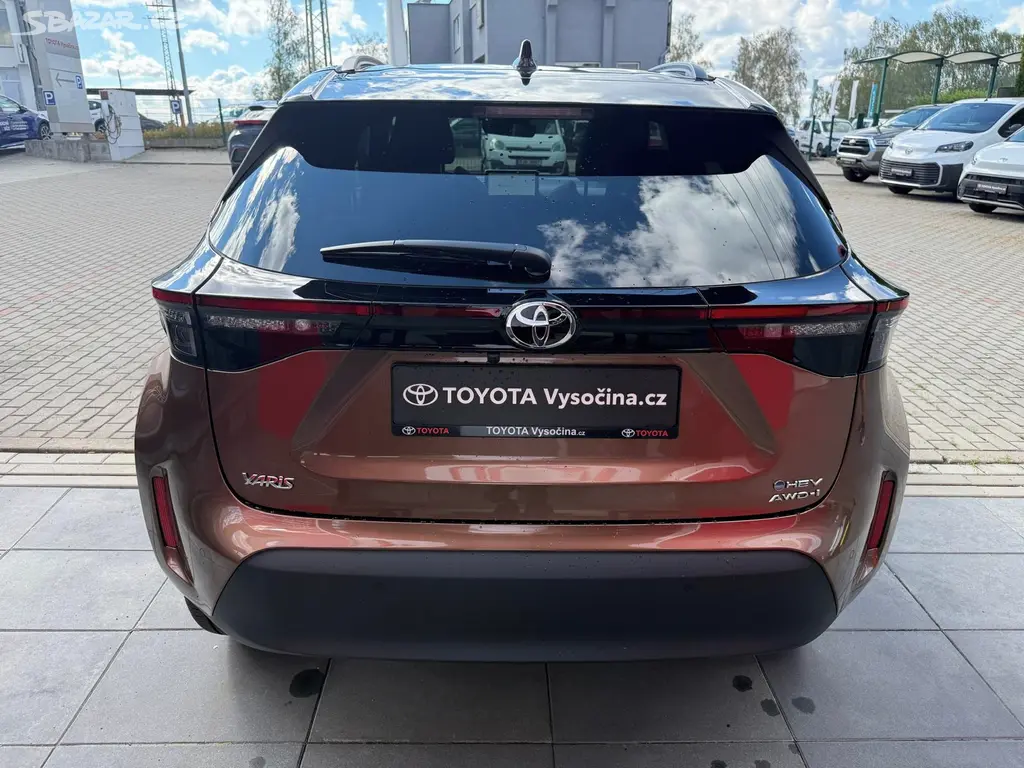Toyota Yaris Cross, 1.5HEV 130PS 4x4 Exe. Tech VIP - fotka 6