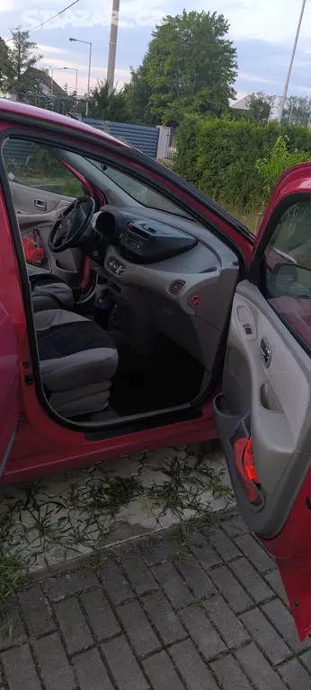 Nissan Almera tino 60000km najeto tažný - fotka 6