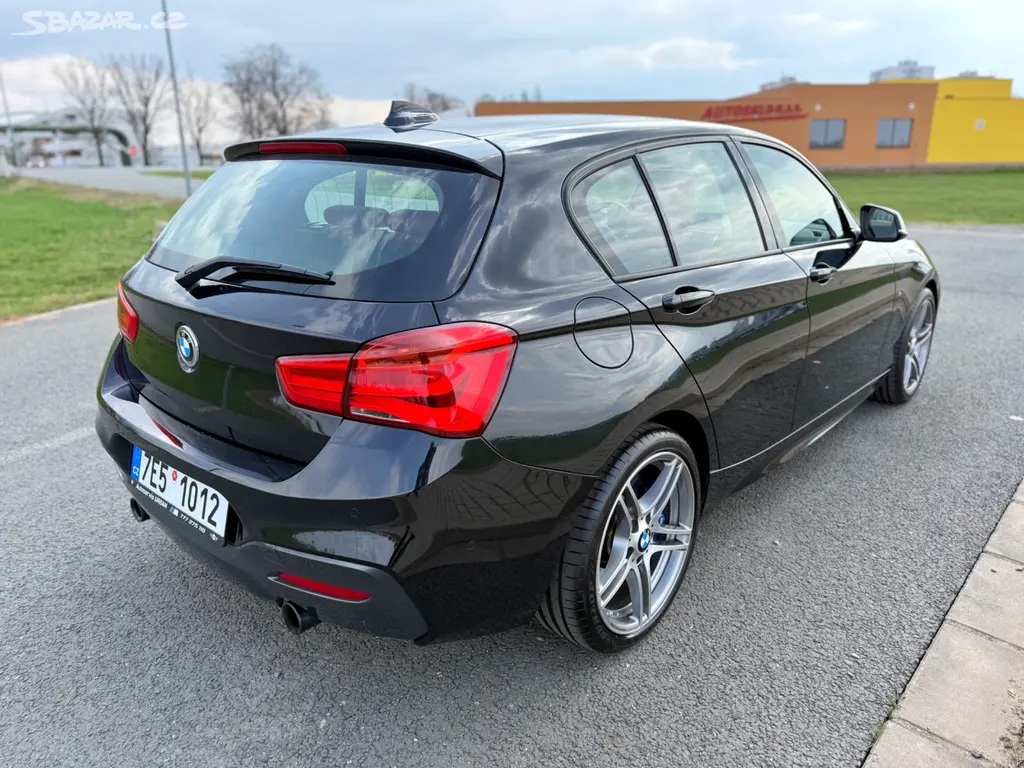 BMW Řada 1, M135i xDRIVE NAVI H/K LED KŮŽE - fotka 5
