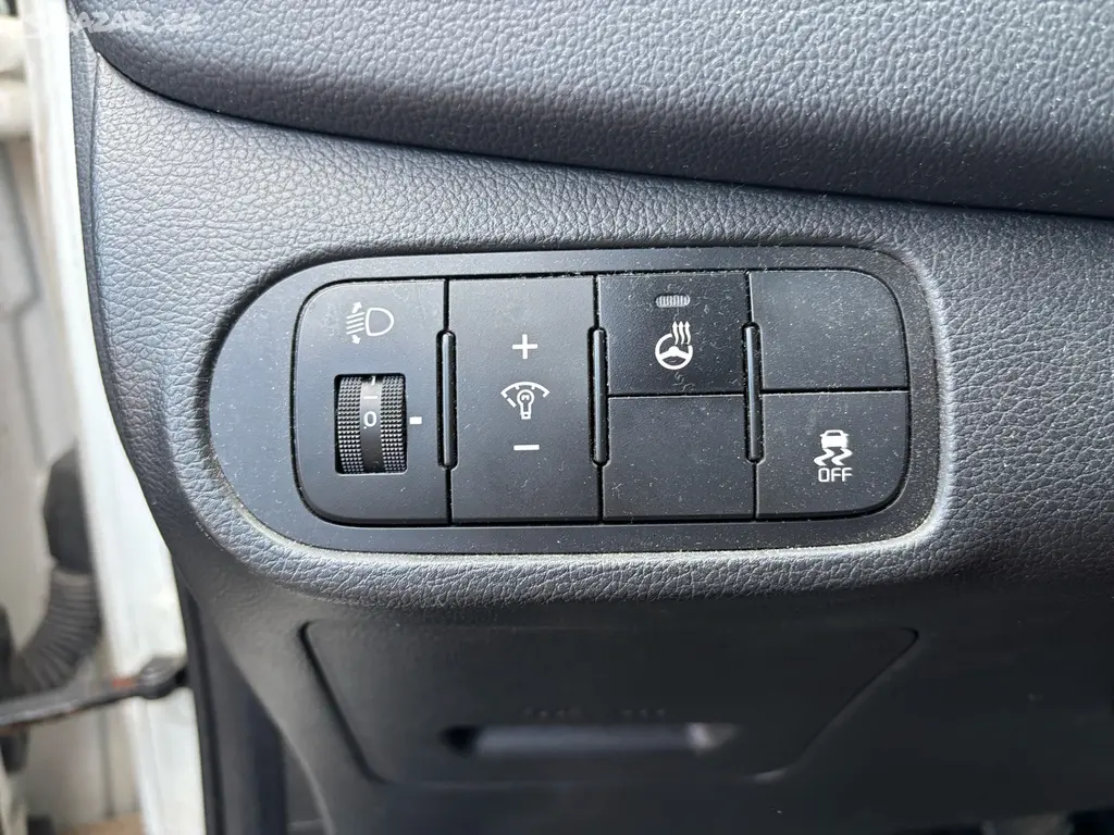 Kia Carens 1,6GDI, 2016 - fotka 2