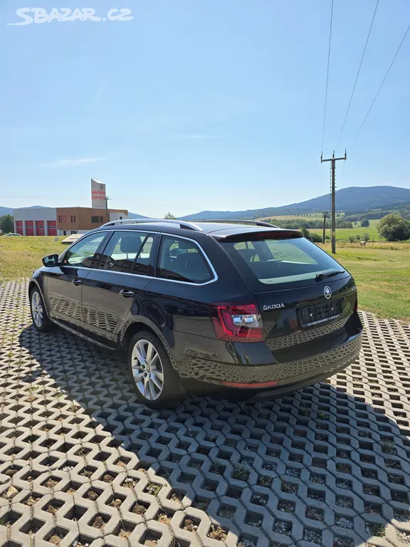 Škoda Octavia, 1.6 TDI Combi Style - fotka 5