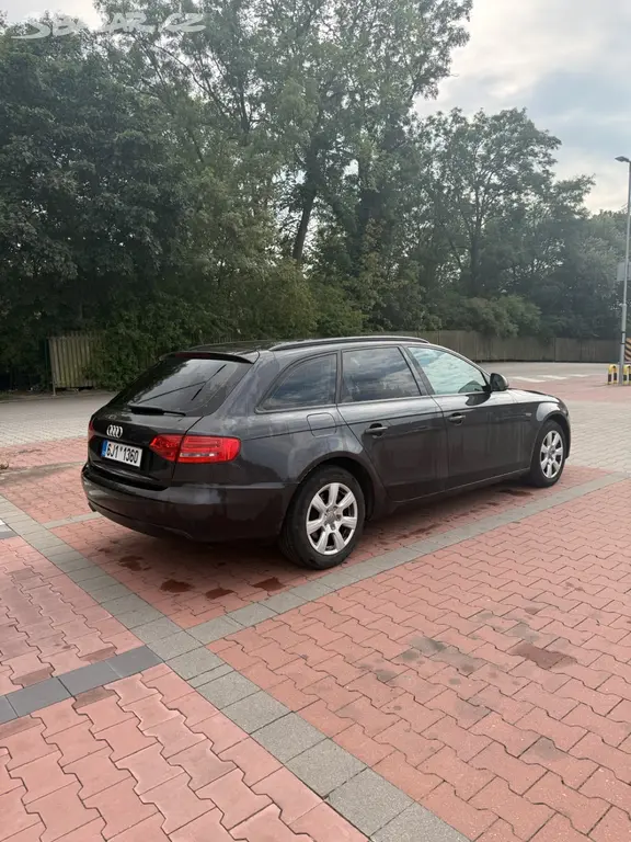 Audi A4 B8 2.0TDI - fotka 5