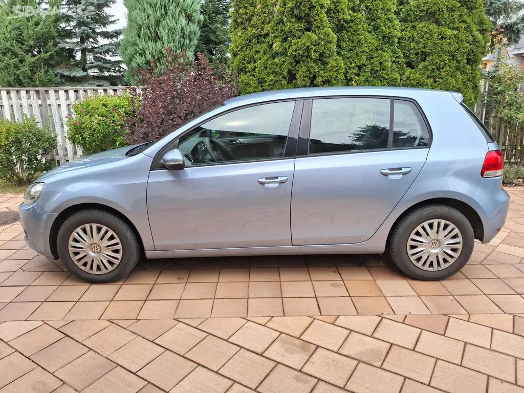 VW GOLF VI. 1.2 TSI 77kw - fotka 2