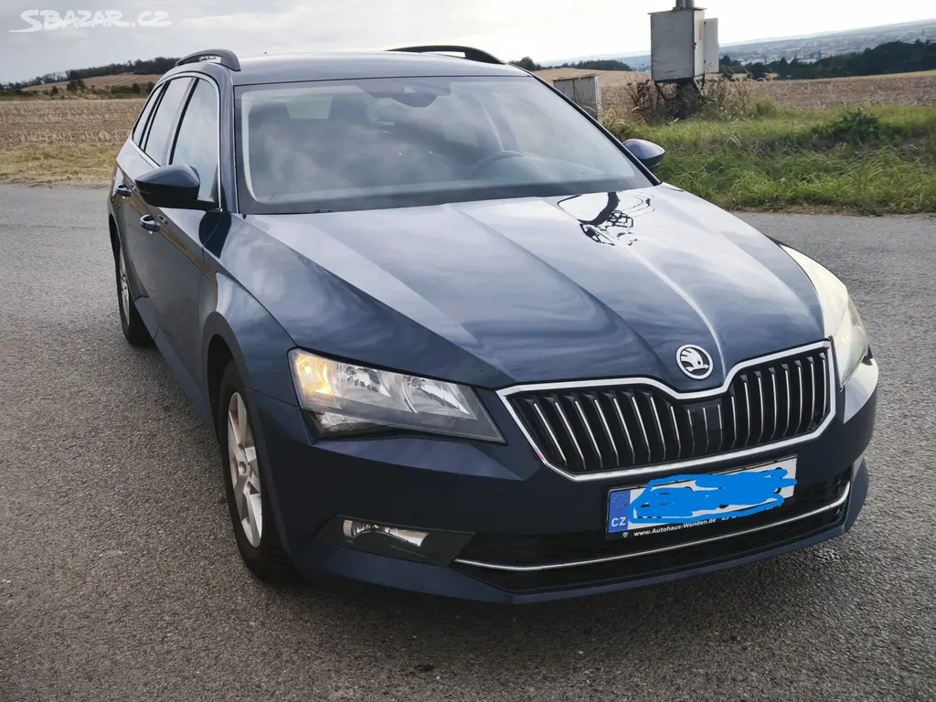 Superb 3 combi, 2.0 TDI 110 kw, bez adblue, manuál - fotka 2