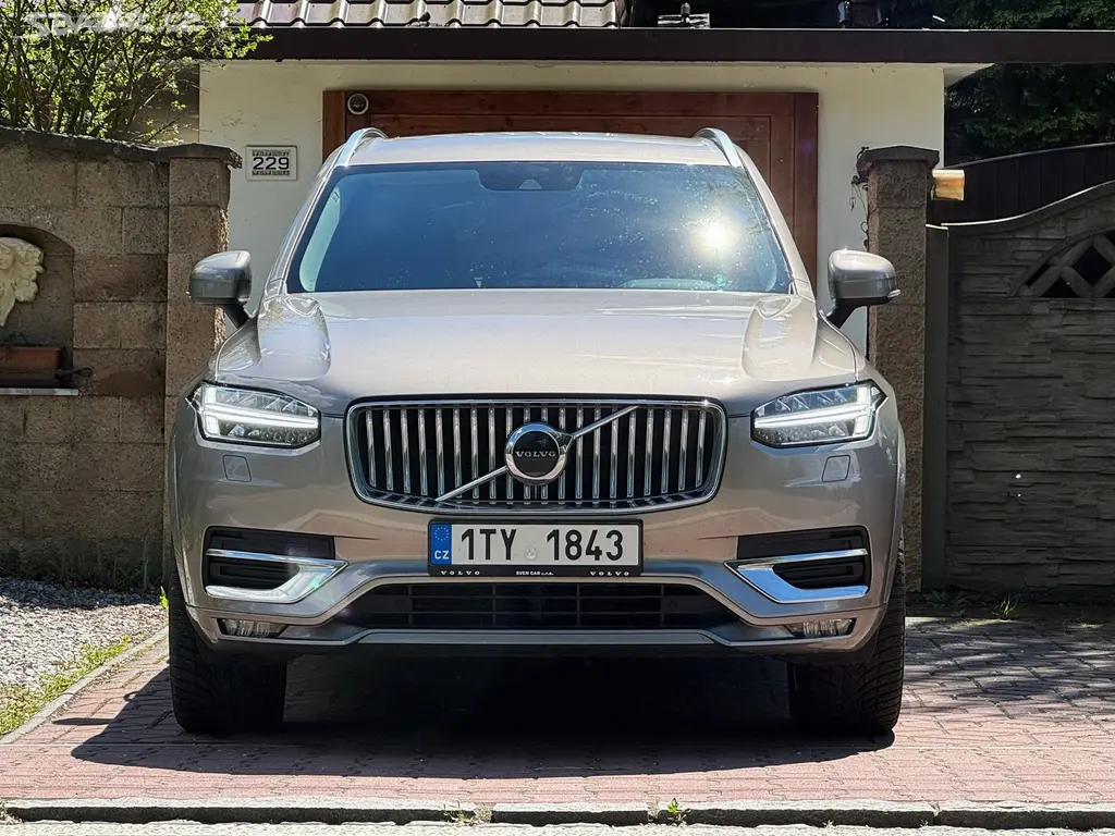 Volvo XC90 1. MAJITEL ČR DPH TOP CRYSTAL - fotka 2