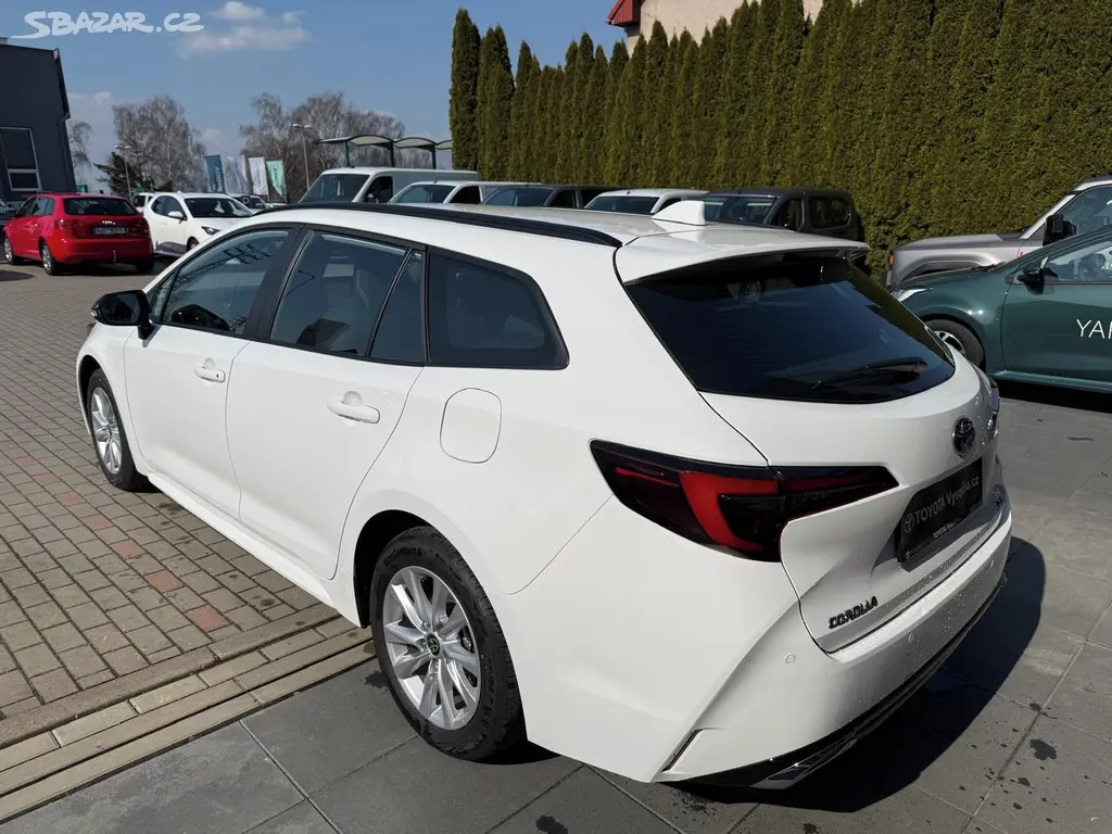 Toyota Corolla, 1.8HEV 140PS Comfort pak. Tech - fotka 4
