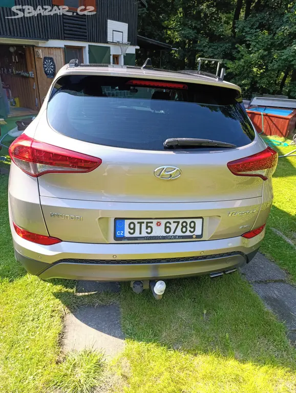 Prodám Hyundai Tucson 2,0 CRDI DCT 4x4 TOP stav - fotka 4