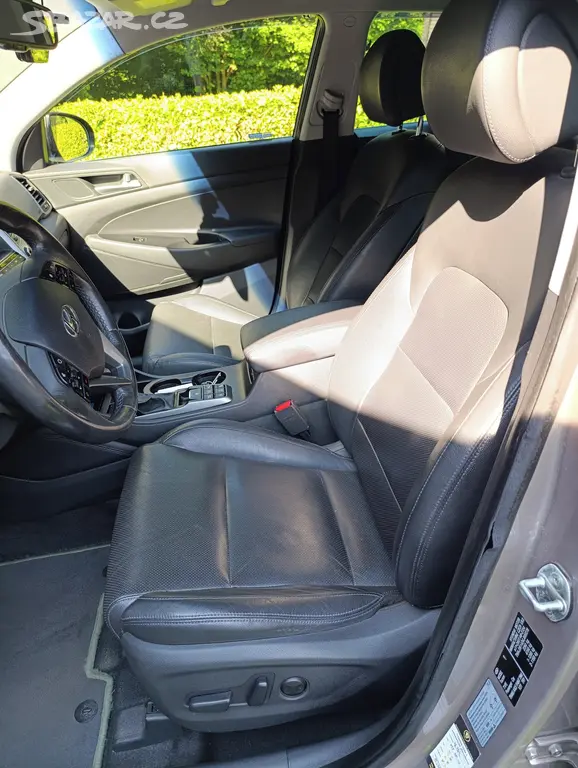 Prodám Hyundai Tucson 2,0 CRDI DCT 4x4 TOP stav - fotka 5