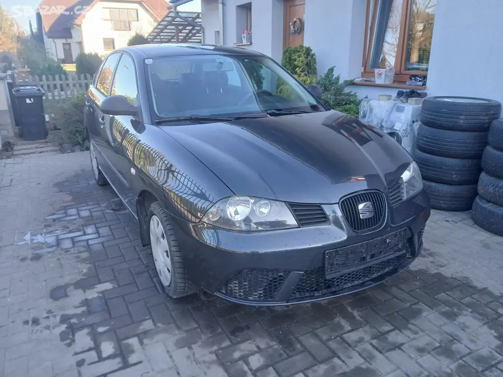 Seat Ibiza 1.2htp, 51kW, Nová STK, nové rozvody - fotka 2