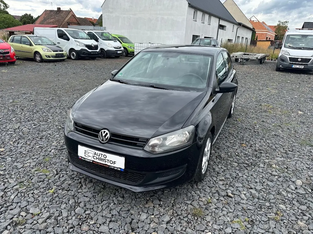 Volkswagen Polo 1,2i (44kW) MANUÁLNÍ KLIMATIZACE