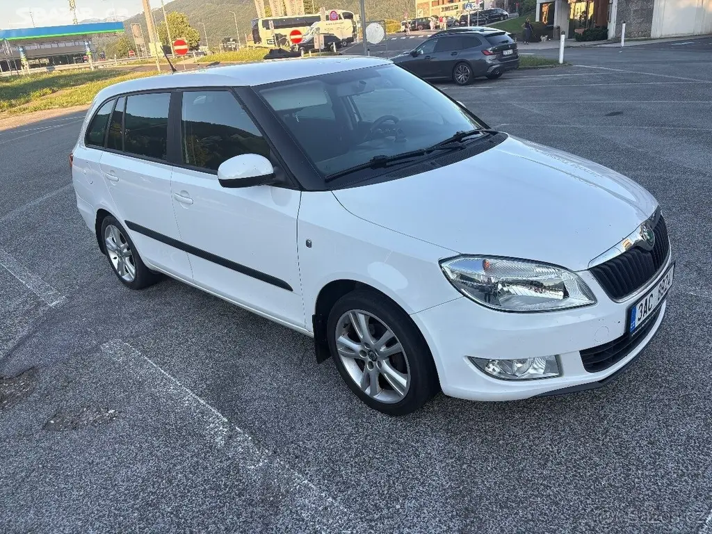 Škoda Fabia 1,6 TDI, 2012, STK 08/2026 - fotka 2