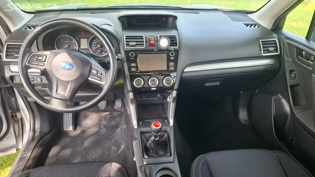 Subaru Forester 2.0D 4x4 - fotka 6