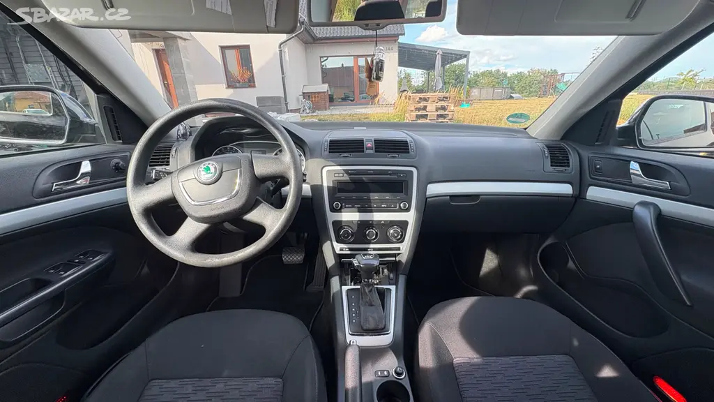 Škoda Octavia 2 1.6tdi 77kw 2011 - fotka 6