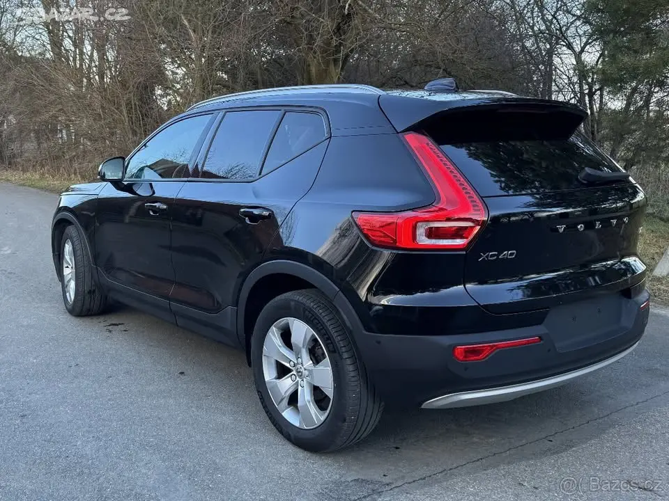 VOLVO XC40 - fotka 2