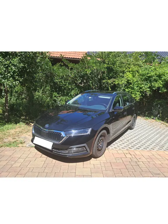 Škoda Octavia IV Combi 1.5 TSI 110 kW - fotka 4