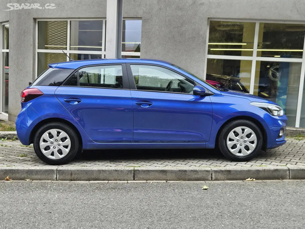 Hyundai i20, 1,2i 55kW, Family+Club, 1.maj. - fotka 6