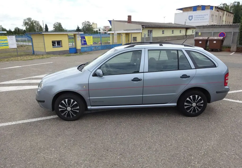 Škoda Fabia 1.9 SDI Combi r.v.2003 (STK:8/2028) - fotka 2