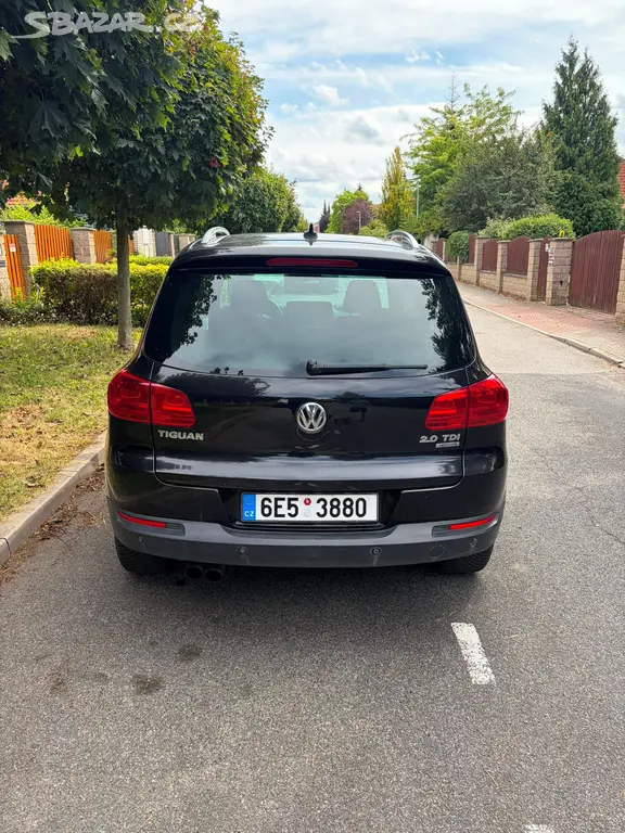 Volkswagen Tiguan 2.0 TDI DSG 103 kW černá metal - fotka 4