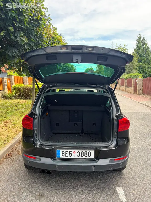 Volkswagen Tiguan 2.0 TDI DSG 103 kW černá metal - fotka 6