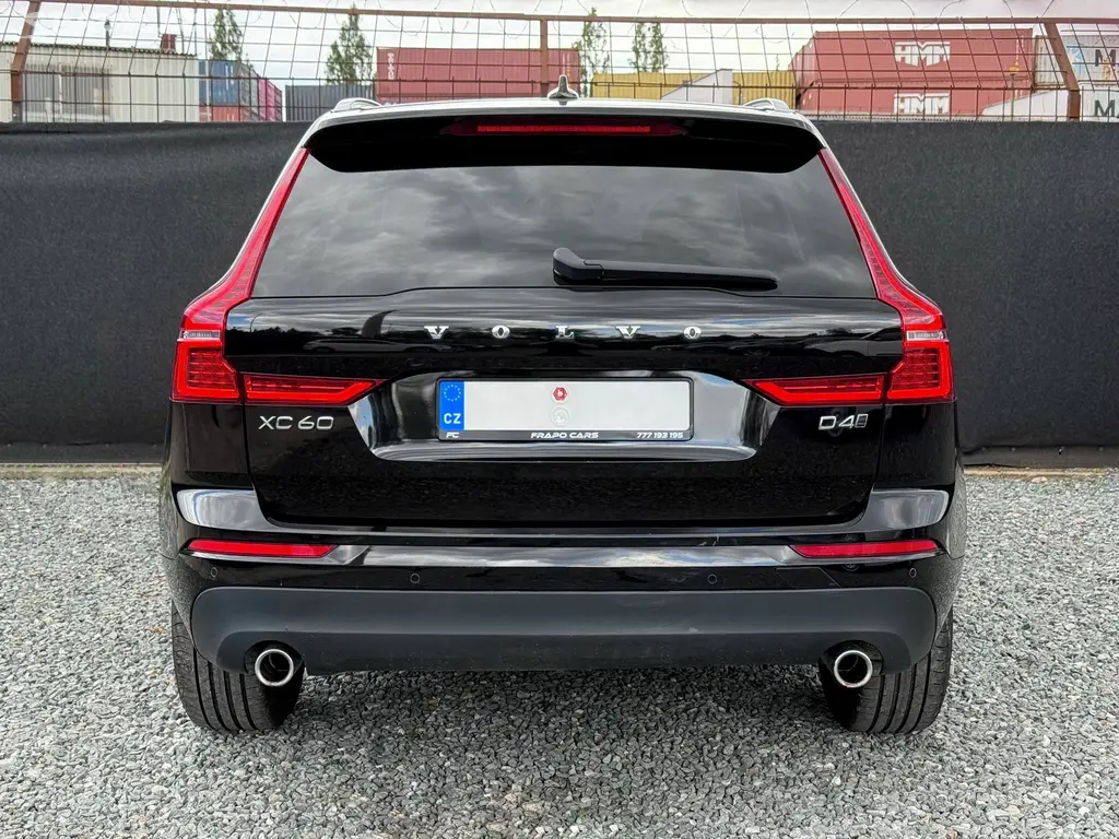 Volvo XC60 2.0 D4 140kW AWD Momentum 2018 - fotka 5