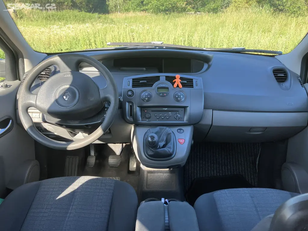 osobní automobil - fotka 6