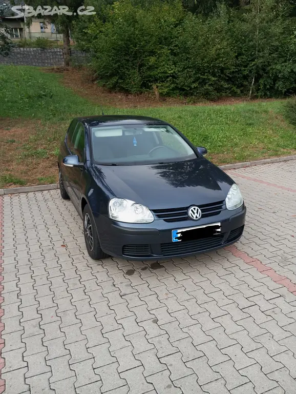 VW golf V benzín