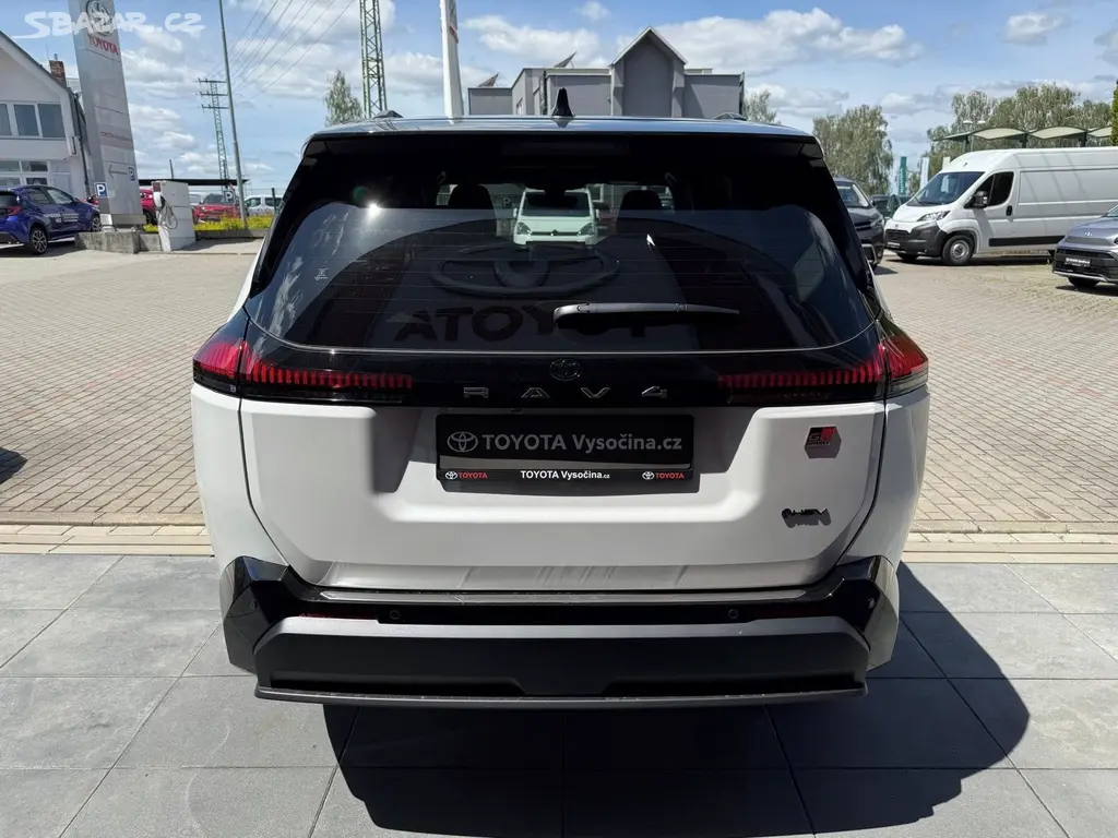 Toyota Rav4, 2.5HEV 194PS 4x4 GR Sport - fotka 6