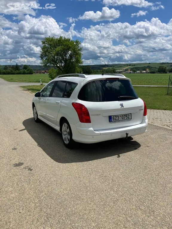 Peugeot 308 1,6 SW - fotka 4