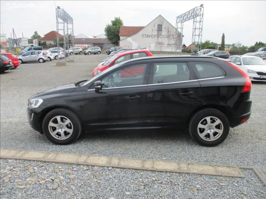 Volvo XC60, 2,0 D3, klima,servis,tažné,CZ, - fotka 4