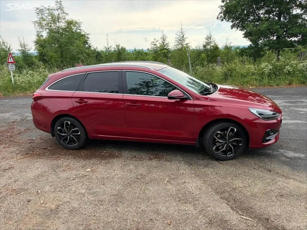 Hyundai i30 1,5 Smart, 2022, 55tis. km, LED - fotka 3